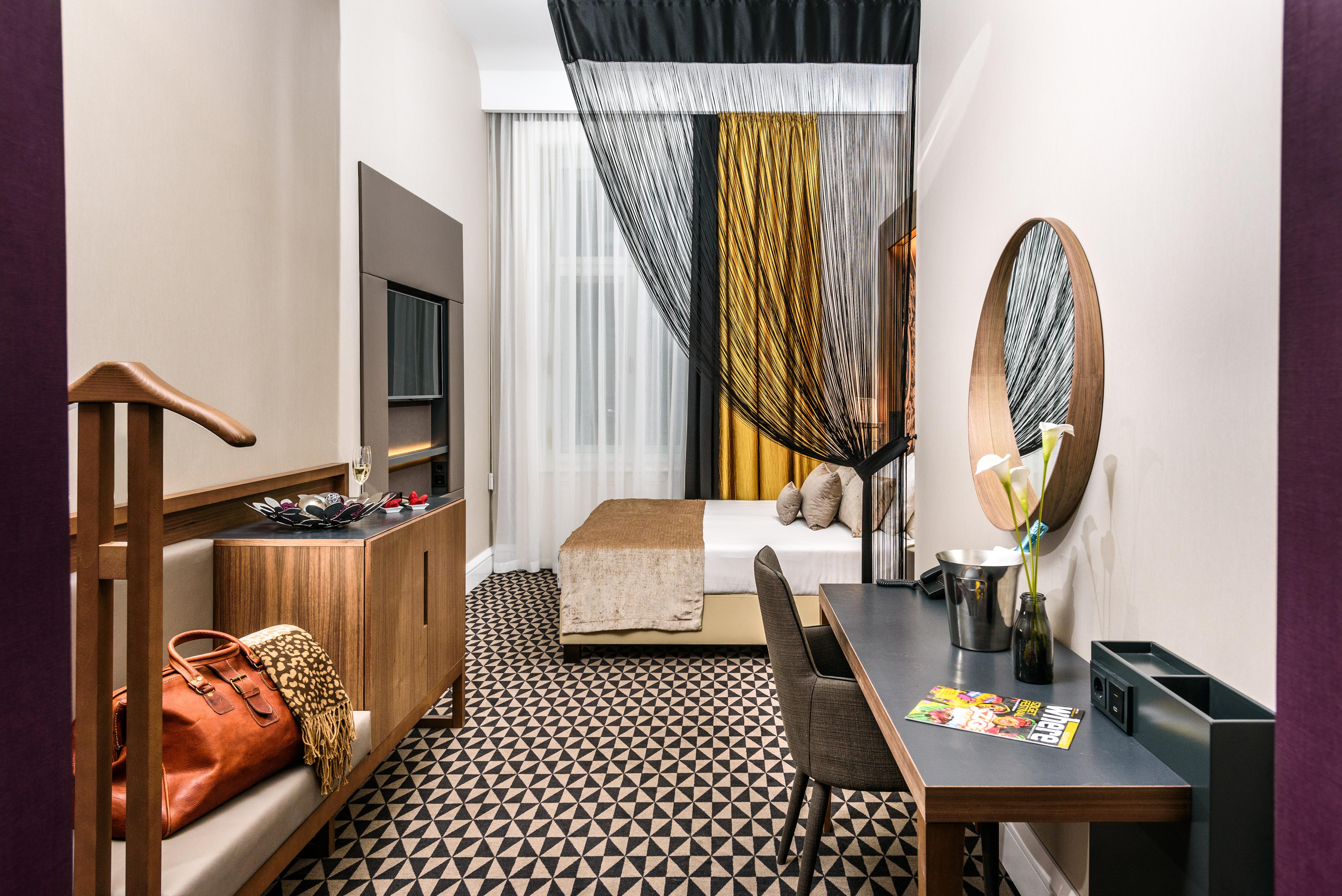 Hotel Moments Budapest By Continental Group Extérieur photo